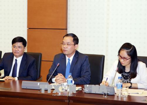 加强越南国会代表与美国议员的合作关系 ảnh 2 加强越南国会代表与美国议员的合作关系 ảnh 2