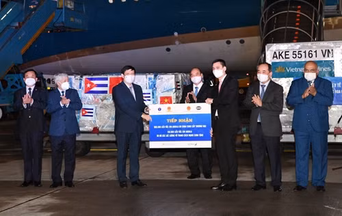 国防对外灵活应对困难和挑战 ảnh 1