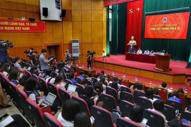 从4月14日起，河内开始为5至12岁的儿童注射新冠疫苗 ảnh 2