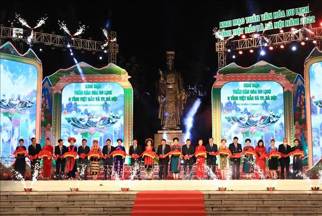 2022年“越北6省与河内文化旅游周”活动热闹开场 ảnh 1 2022年“越北6省与河内文化旅游周”活动热闹开场 ảnh 1