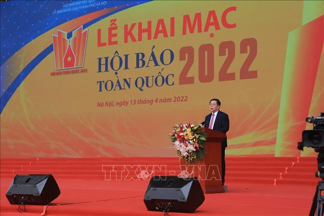 中央宣教部部长阮仲义:2022年全国报刊展为提高国家新闻媒体活动质效做出贡献 ảnh 2 中央宣教部部长阮仲义:2022年全国报刊展为提高国家新闻媒体活动质效做出贡献 ảnh 2