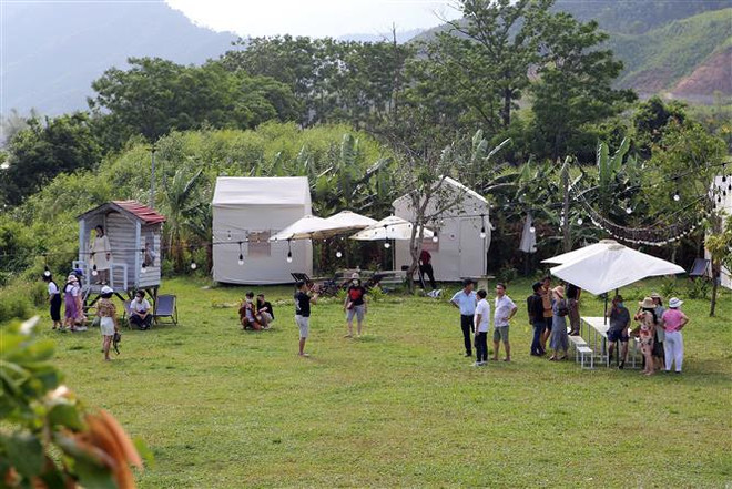 2022年雄王节假期越南各景区景点游客量激增 ảnh 1