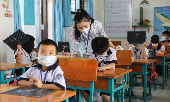 全国63省市学生返校上课:注重对学生进行心理辅导和增强课堂互动与凝聚力 ảnh 2 全国63省市学生返校上课:注重对学生进行心理辅导和增强课堂互动与凝聚力 ảnh 2