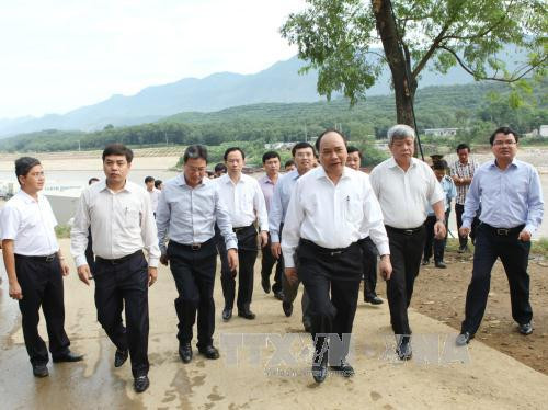 越南政府副总理阮春福赴老街省调研 ảnh 1