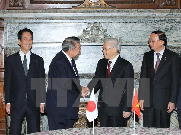 越共中央总书记阮富仲会见日本众议院议长大岛理森 ảnh 1 越共中央总书记阮富仲会见日本众议院议长大岛理森 ảnh 1