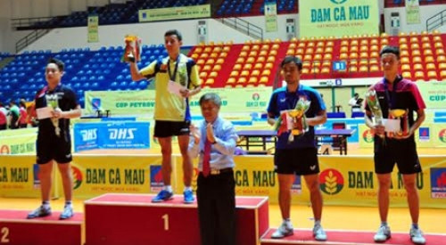 第33届《人民报》全国乒乓球锦标赛落下战幕 ảnh 1 第33届《人民报》全国乒乓球锦标赛落下战幕 ảnh 1