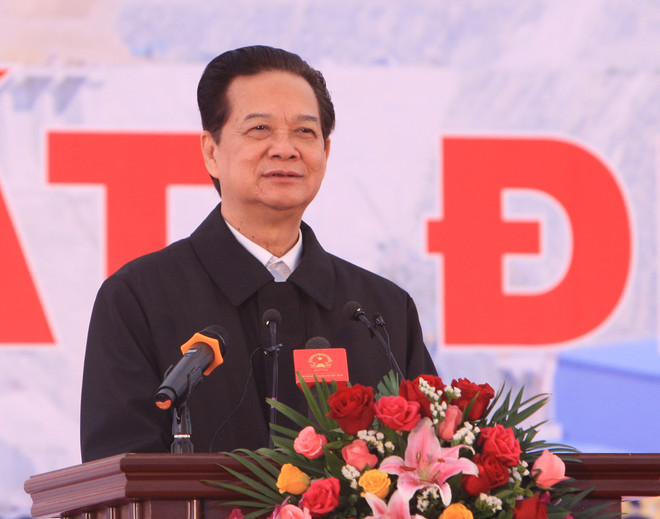 阮晋勇总理出席莱州水电站1号机组发电仪式 ảnh 1 阮晋勇总理出席莱州水电站1号机组发电仪式 ảnh 1