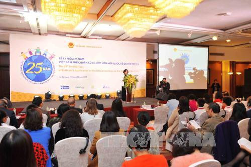 越南批准联合国《儿童权利公约》25周年纪念典礼在河内举行 ảnh 1 越南批准联合国《儿童权利公约》25周年纪念典礼在河内举行 ảnh 1