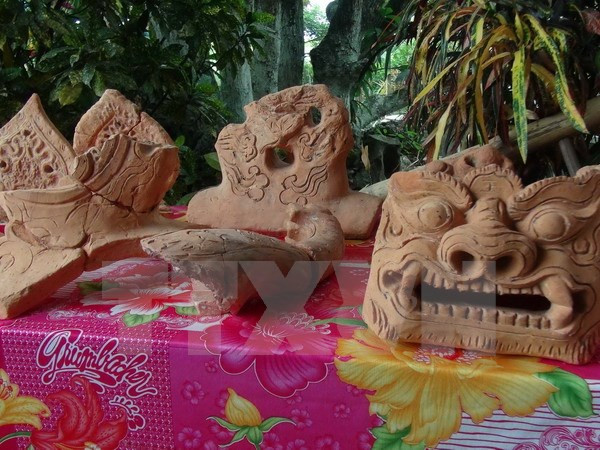 越南太平省发掘大规模陈朝建筑遗迹 ảnh 1