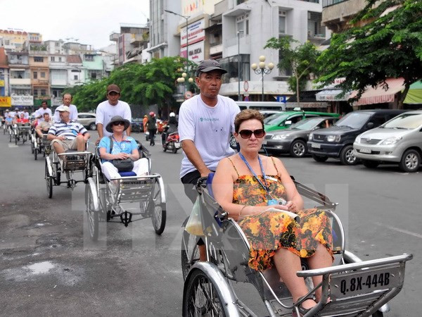 越南旅游部门迈向专业、现代、保障质量和效益的目标 ảnh 1 越南旅游部门迈向专业、现代、保障质量和效益的目标 ảnh 1