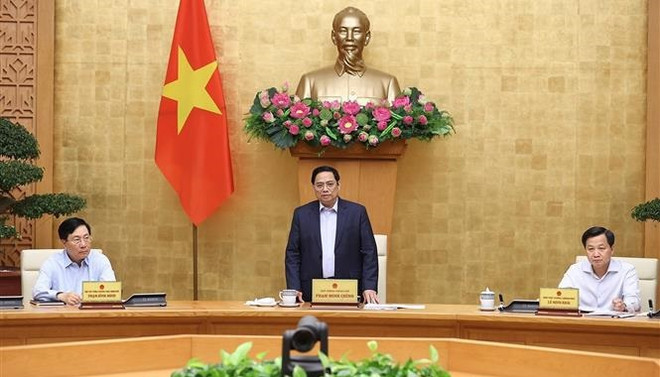 政府总理范明政主持召开政府四月份例行会议 ảnh 1 政府总理范明政主持召开政府四月份例行会议 ảnh 1