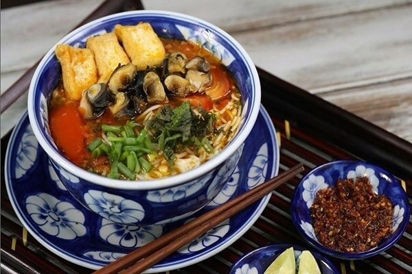 外婆螺蛳粉饮食空间致力于传承河内美食精髓 ảnh 1 外婆螺蛳粉饮食空间致力于传承河内美食精髓 ảnh 1