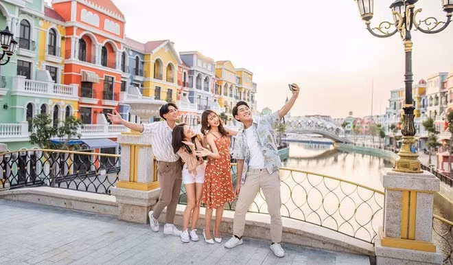 4·30假期游客量增长强劲 许多旅行团爆满 ảnh 2 4·30假期游客量增长强劲 许多旅行团爆满 ảnh 2