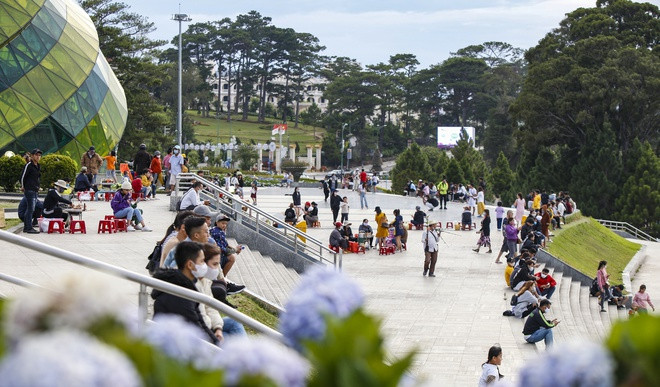 4·30 和5·1假期成为大叻旅游业完全复苏的黄金期 ảnh 1 4·30 和5·1假期成为大叻旅游业完全复苏的黄金期 ảnh 1