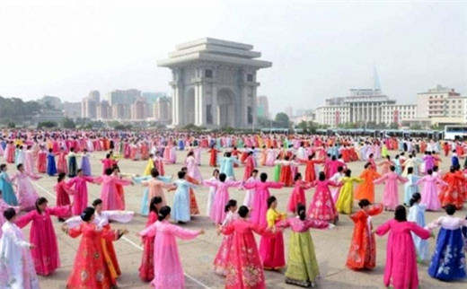 朝鲜驻越大使举行招待会 ảnh 1