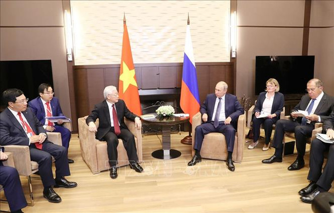 越共中央总书记阮富仲与俄罗斯总统普京举行会谈 ảnh 2 越共中央总书记阮富仲与俄罗斯总统普京举行会谈 ảnh 2