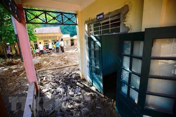 政府总理要求各地克服灾害后果，全力抢通受阻、受损路段 ảnh 1