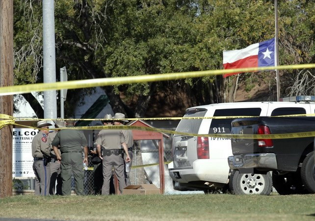 越南领导人就美国发生枪击事件向美国总统特朗普致慰问电 ảnh 1