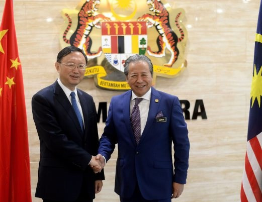 马中同意通过《东海各方行为宣言》解决东海相关争端 ảnh 1 马中同意通过《东海各方行为宣言》解决东海相关争端 ảnh 1