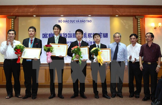 亚洲与太平洋地区信息学奥林匹克竞赛:越南学生获得一枚金牌 ảnh 1 亚洲与太平洋地区信息学奥林匹克竞赛:越南学生获得一枚金牌 ảnh 1