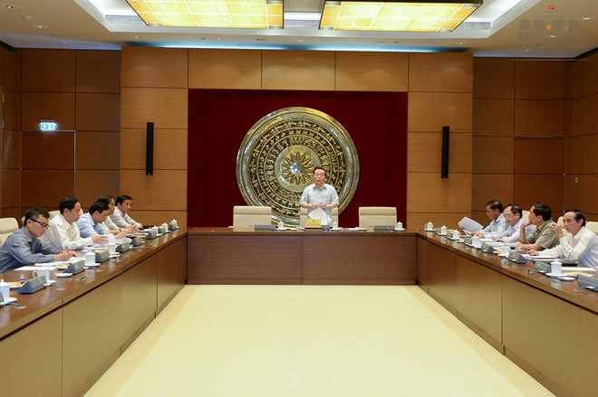 越南国家选举委员会负责人事事务和选举纠纷解决小组会议在河内召开 ảnh 1 越南国家选举委员会负责人事事务和选举纠纷解决小组会议在河内召开 ảnh 1