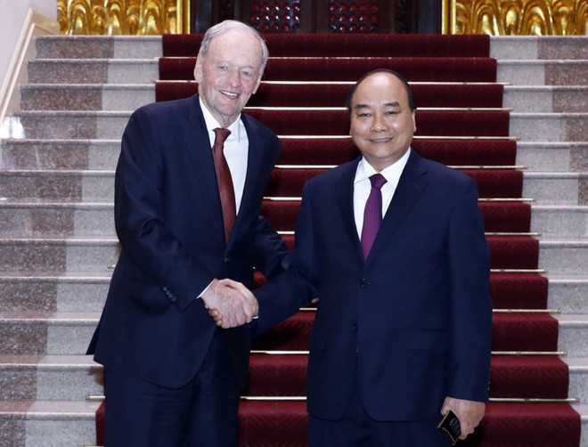 越南政府总理阮春福会见加拿大前总理克里纯 ảnh 1 越南政府总理阮春福会见加拿大前总理克里纯 ảnh 1