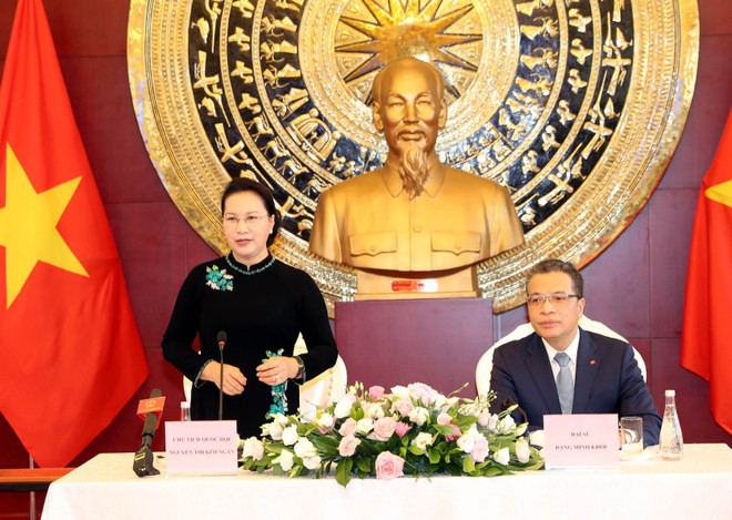 阮氏金银访华:造访越南驻华大使馆 ảnh 1 阮氏金银访华:造访越南驻华大使馆 ảnh 1