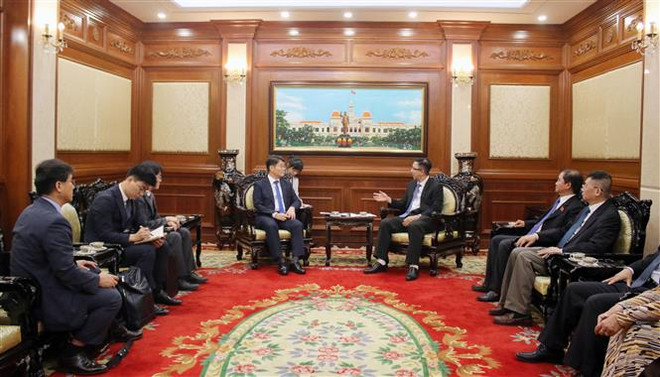 胡志明市领导会见韩国国会副秘书长 ảnh 1