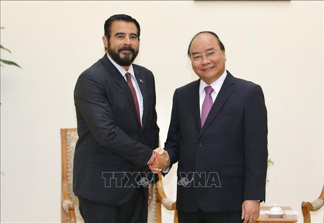 政府总理阮春福会见巴拿马驻越大使萨姆迪奥 ảnh 1 政府总理阮春福会见巴拿马驻越大使萨姆迪奥 ảnh 1
