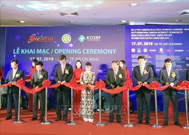 2019年越南国际电力设备与技术展览会开幕 ảnh 1 2019年越南国际电力设备与技术展览会开幕 ảnh 1