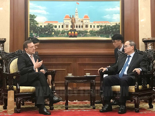 进一步促进越法在多领域的合作 ảnh 1 进一步促进越法在多领域的合作 ảnh 1