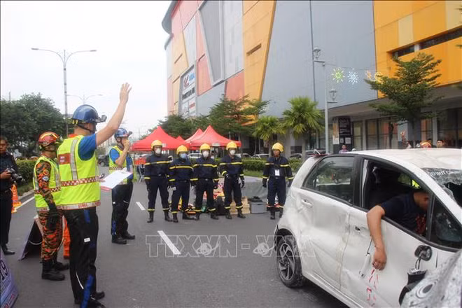 越南参加马来西亚世界应急救援锦标赛 ảnh 1
