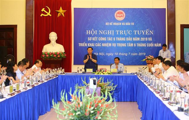 计划与投资部部长阮志勇:抓住新机遇 保持宏观经济稳定 ảnh 3 计划与投资部部长阮志勇:抓住新机遇 保持宏观经济稳定 ảnh 3