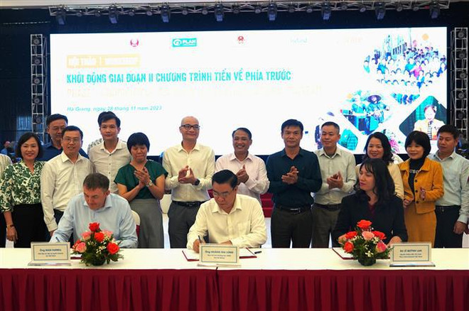 为少数民族奋发向上创造机遇 ảnh 1 为少数民族奋发向上创造机遇 ảnh 1