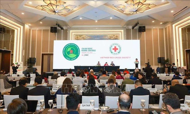 红十字会与红新月会国际联合会第十一届亚太地区会议在河内落幕 ảnh 1 红十字会与红新月会国际联合会第十一届亚太地区会议在河内落幕 ảnh 1