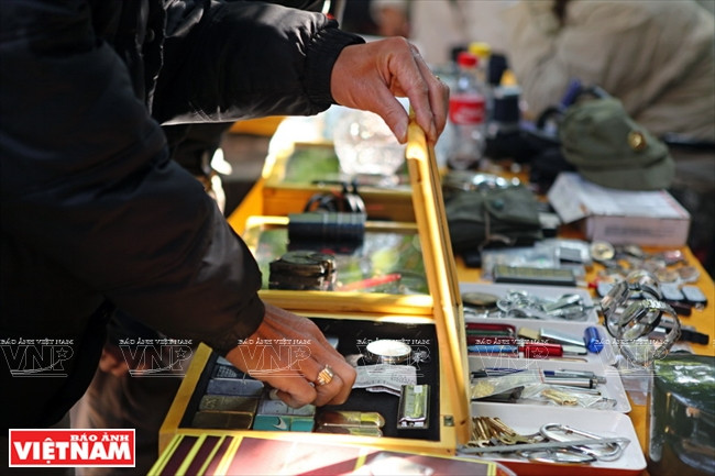 河内市古玩集市 ảnh 9 河内市古玩集市 ảnh 9