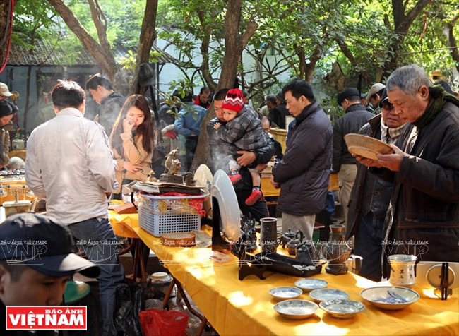 河内市古玩集市 ảnh 4 河内市古玩集市 ảnh 4