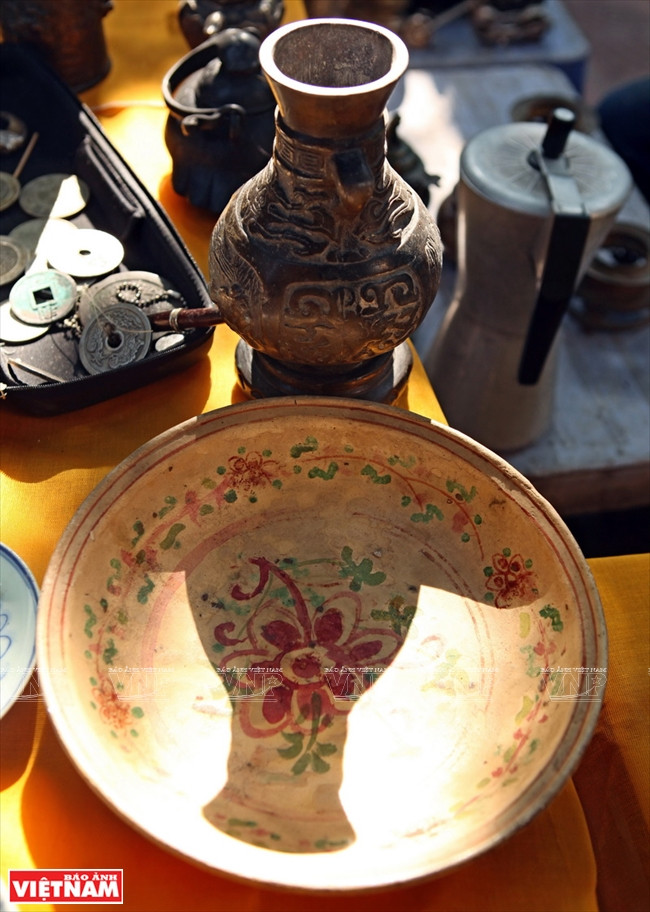 河内市古玩集市 ảnh 15 河内市古玩集市 ảnh 15