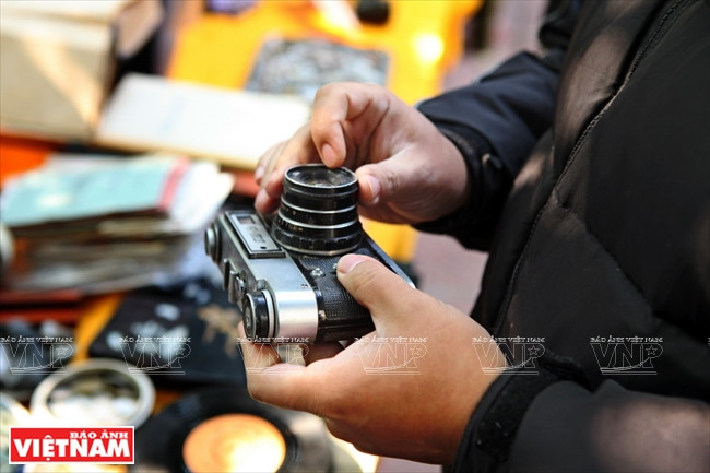 河内市古玩集市 ảnh 7 河内市古玩集市 ảnh 7