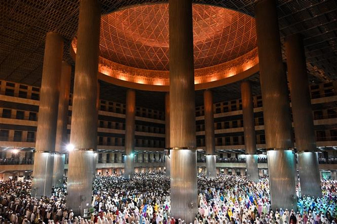 印尼伊斯兰教徒斋月开始 ảnh 1