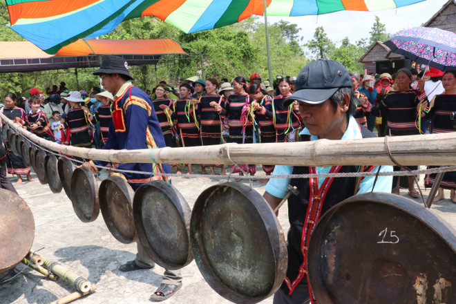 嘉莱省富善县嘉莱族同胞的求雨节 ảnh 2 嘉莱省富善县嘉莱族同胞的求雨节 ảnh 2
