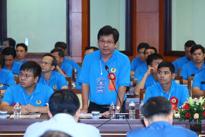 政府总理阮春福与高技术劳工进行对话 ảnh 2 政府总理阮春福与高技术劳工进行对话 ảnh 2