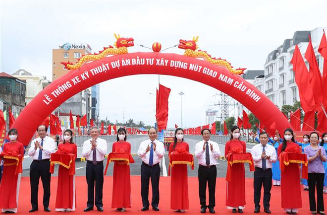 越南政府总理阮春福出席海防市高跪木桩基地保护区项目动工仪式 ảnh 3 越南政府总理阮春福出席海防市高跪木桩基地保护区项目动工仪式 ảnh 3