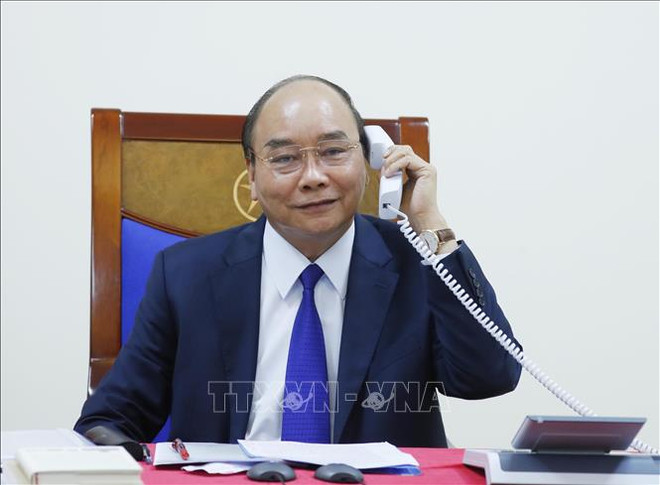 越南政府总理阮春福与美国总统唐纳德·特朗普通电话 ảnh 1 越南政府总理阮春福与美国总统唐纳德·特朗普通电话 ảnh 1