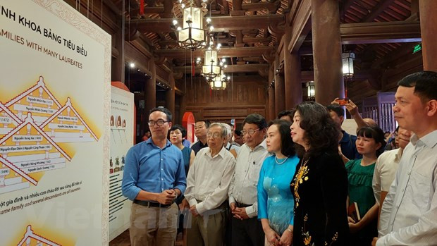 来文庙国子监 听石碑讲述先贤故事 ảnh 1 来文庙国子监 听石碑讲述先贤故事 ảnh 1