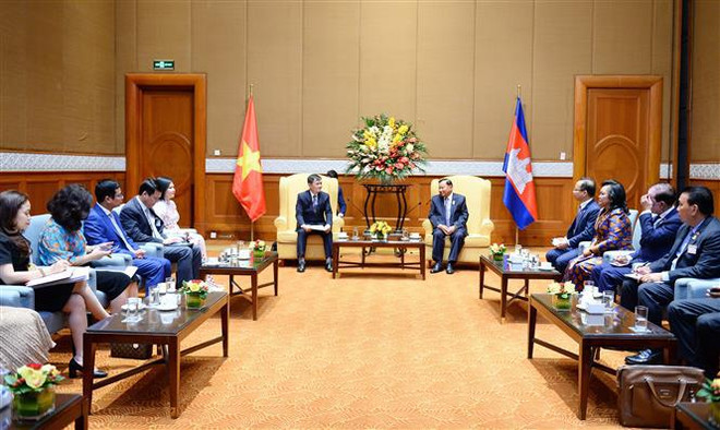柬埔寨王国参议院主席赛冲会见越南电信集团懂事长兼总经理 ảnh 1 柬埔寨王国参议院主席赛冲会见越南电信集团懂事长兼总经理 ảnh 1