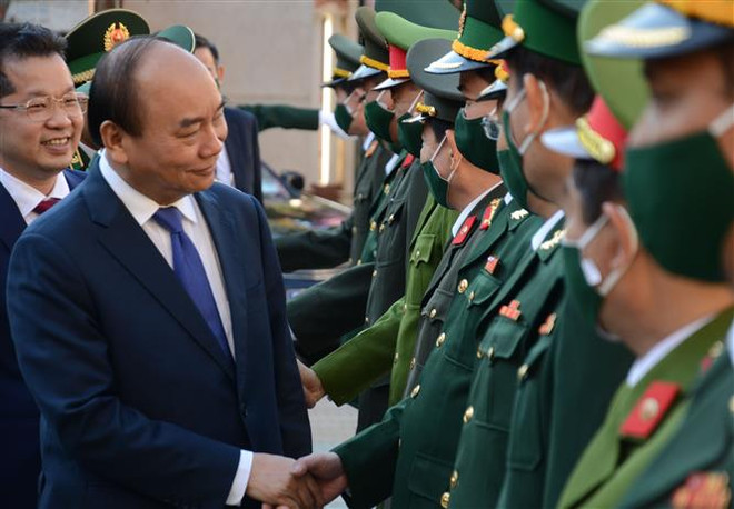 越南政府总理阮春福向岘港市各单位拜年 ảnh 1 越南政府总理阮春福向岘港市各单位拜年 ảnh 1