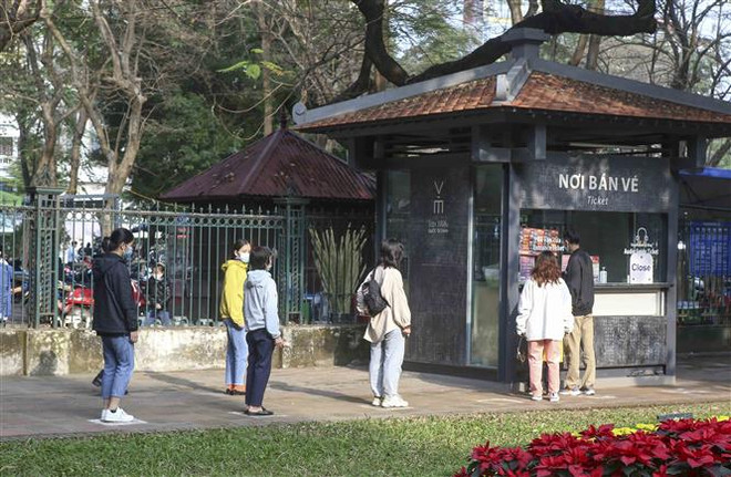 2021年春节假期河内市接待游客量12.2万人次 ảnh 2