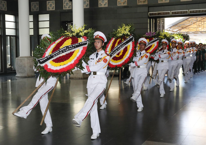 武卯同志遗体告别仪式和追悼会在河内隆重举行 ảnh 1 武卯同志遗体告别仪式和追悼会在河内隆重举行 ảnh 1