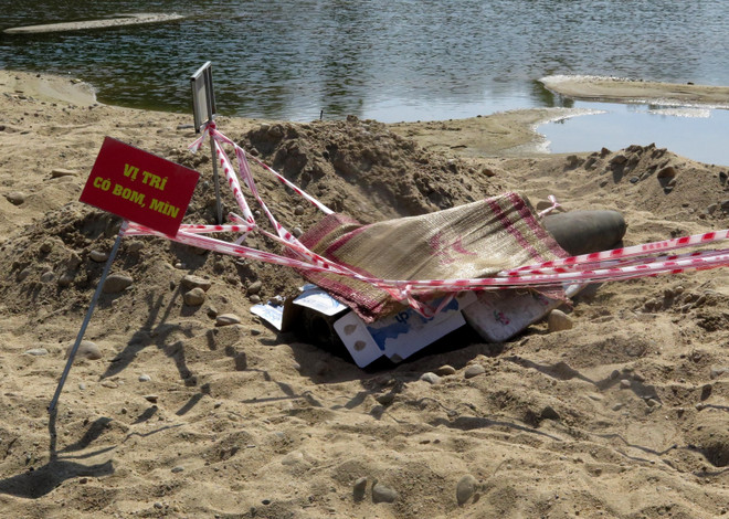 广义省发现一枚重约500公斤的炸弹 ảnh 1